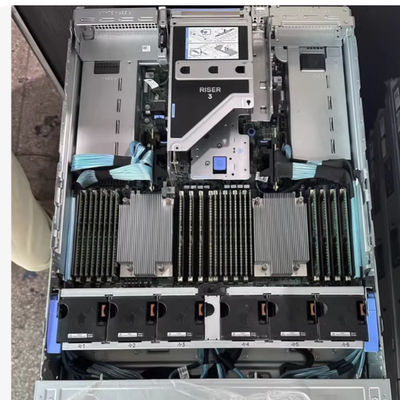 پردازنده AMD نوع PowerEdge R7525 یک سرور بلند 2U بسیار مقیاس پذیر برای مجازی سازی ذخیره سازی تمام فلش تعریف شده توسط نرم افزار SDS